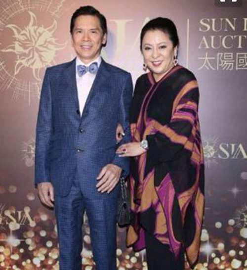 向华强养了前妻40年 向太却从不干涉 丁佩到底何德何能