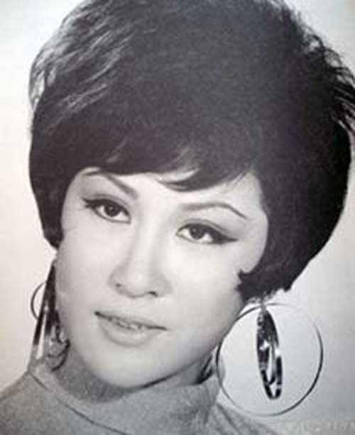 向华强养了前妻40年 向太却从不干涉 丁佩到底何德何能