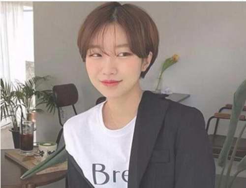 今最流行的学生头短发