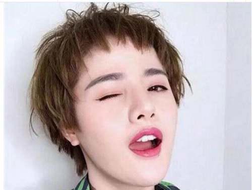 今最流行的学生头短发