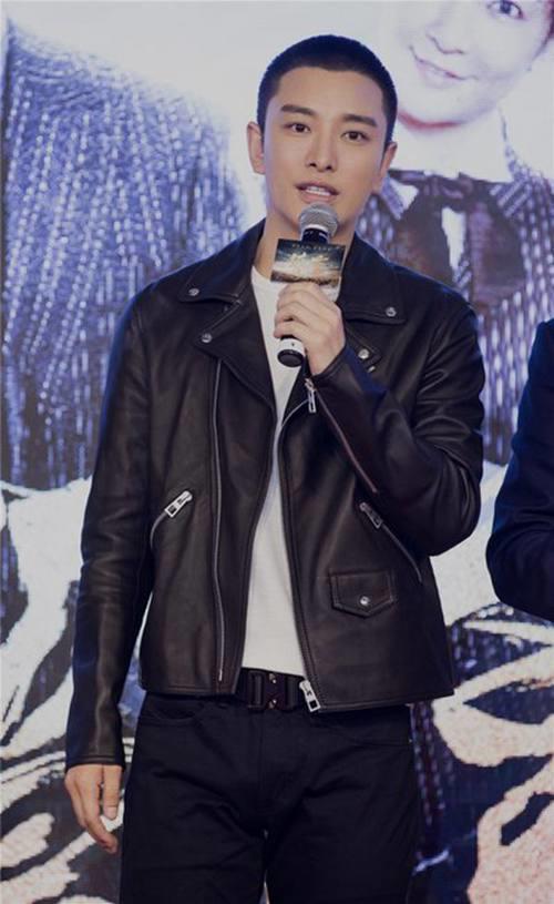 近日有网友曝光李小璐和贾乃亮离婚协议 事情真相究竟是什么