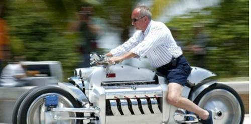 世界上最快的摩托车道奇战斧