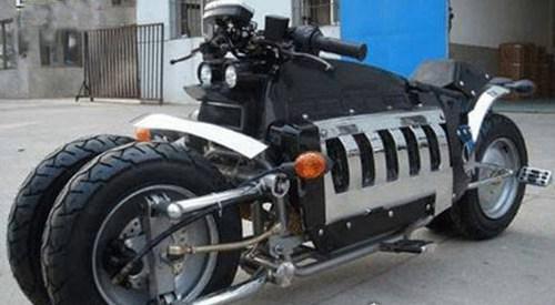 世界上最快的摩托车道奇战斧