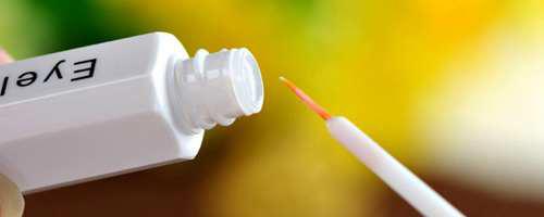 假睫毛胶水对眼睛有害吗