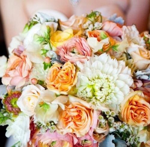 新娘为什么要拿捧花 新娘捧花由来