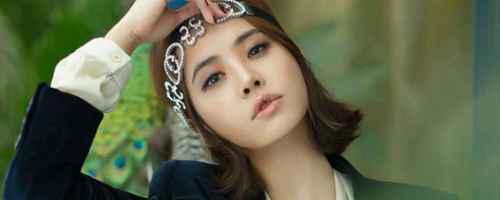 抖音一开始我只顾着看你装作不经意是什么歌