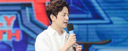 把何炅唱哭的节目