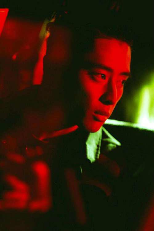 安利韩国混声组合KARD简介