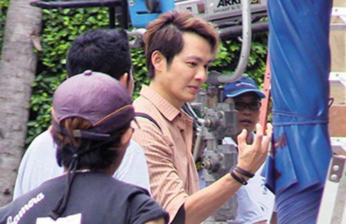 钟汉良的妻子是谁 太太谢易桦紧随甘做助理