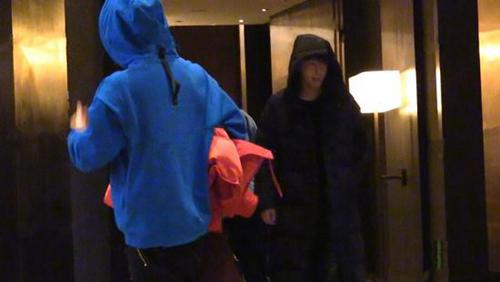 邓伦新恋情？邓伦李沁公布恋情领证？