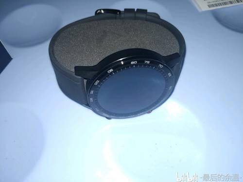 一块玻璃的败笔荣耀magicwatch2开箱简评