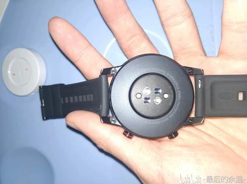 一块玻璃的败笔荣耀magicwatch2开箱简评