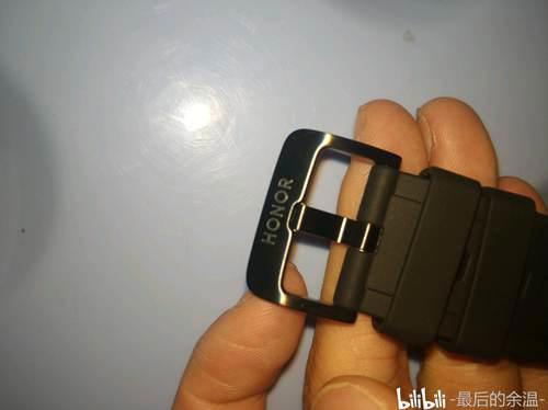 一块玻璃的败笔荣耀magicwatch2开箱简评