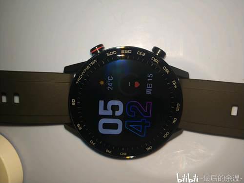 一块玻璃的败笔荣耀magicwatch2开箱简评