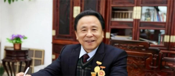 益阳首富倪福林资料介绍(11个女人为他生了14个孩子)