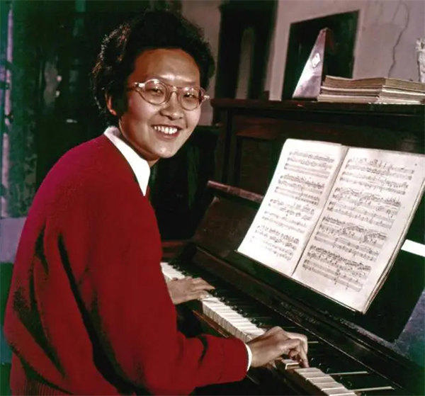 钢琴诗人顾圣婴资料介绍(这一生挺可怜的)