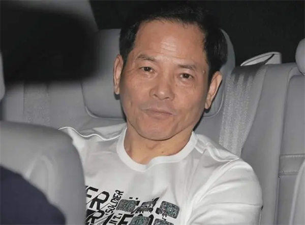 真大佬崩牙驹尹国驹资料简介(当年叱咤风云的张子强就被他干过)