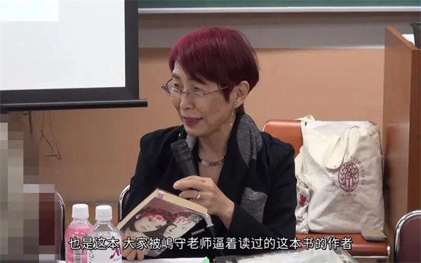 上野千鹤子简介资料(拍过很多小电影如今成了新时代偶像)