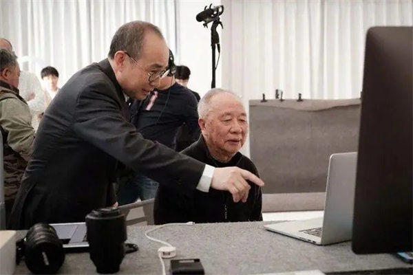 企业家牟其中资料介绍(多次入狱遭妻子抛弃小姨子却从未离开)