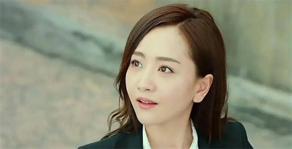 演员杨蓉个人简历资料介绍(出道26年没有所谓的绯闻)