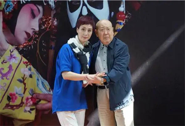 梅派大青衣史依弘简介资料(入行40年如今已成大家)