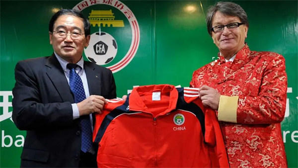 布拉泽维奇生涯介绍(为中国足球做过很大贡献)