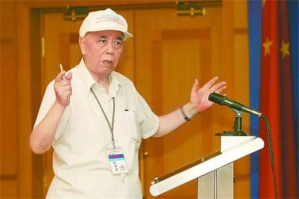 感动石油人物翟光明院士资料介绍(祖国的骄傲)