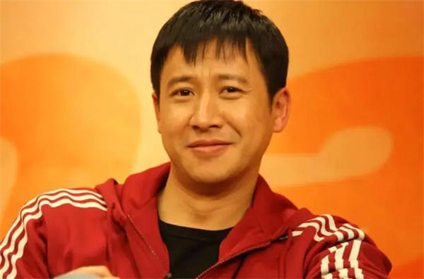 演员张国强个人资料介绍(被前妻抛弃又娶小7岁娇妻)