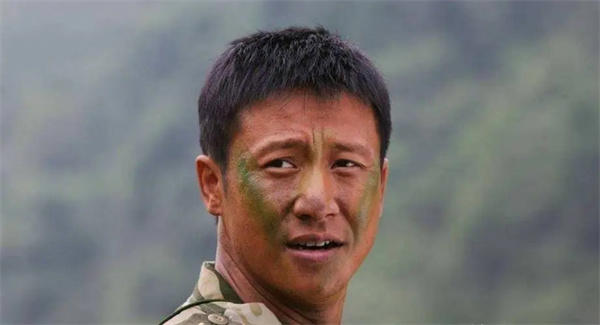 演员张国强个人资料介绍(被前妻抛弃又娶小7岁娇妻)