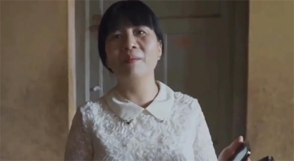 清华才女王丽红资料介绍(远嫁非洲嫁给黑人有了四个混血宝宝）