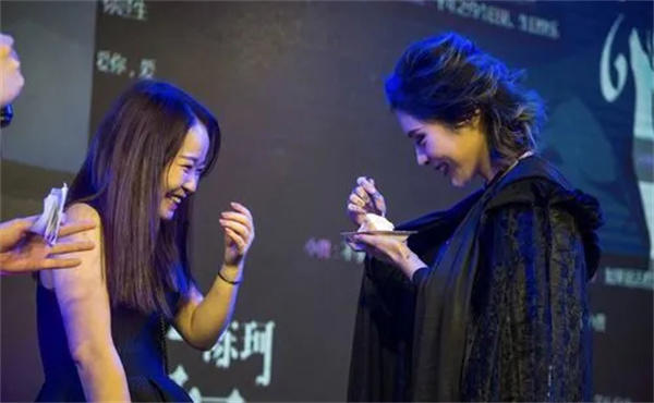 网红杀马特鼻祖沉珂个人资料介绍(如今复出显荒诞)