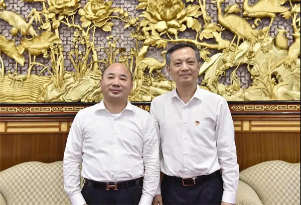 隐形首富王文银资料介绍(一天进账十几亿)