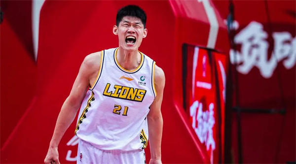 CBA球员MVP胡金秋个人资料介绍(也算得上是人生赢家了吧)