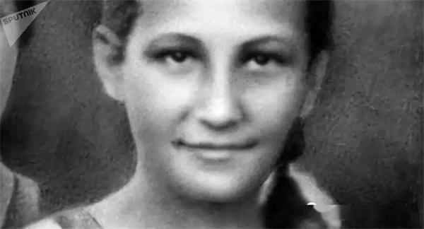 18岁卓娅资料介绍(苏联人不会忘记的英雄)