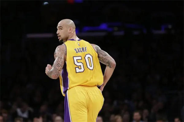 湖人名宿萨克雷简介资料(网友评论真正的湖人旧将)