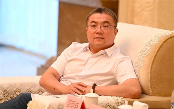 龙湖集团CEO邵明晓简介资料(有如此成就不一般)