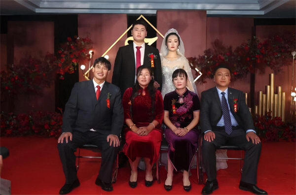 陈亚南和朱单伟离婚的话未来陈亚南的路是否更好走