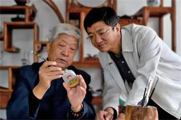 王习三个人简介资料(鼻烟壶的真正大师级人物)