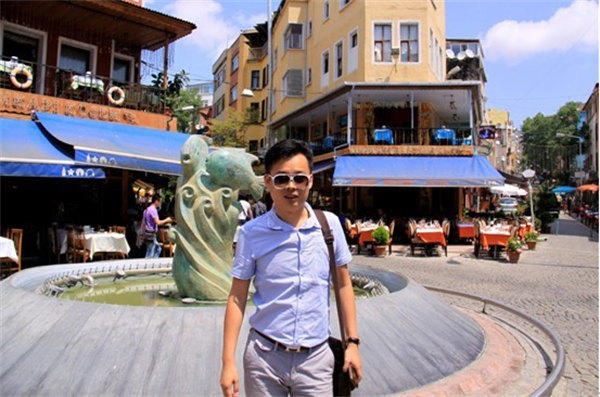 戈雅光电张宏伟和波特邦威陈锦康怎么走到一起的(康康决定了合拍走的更远)