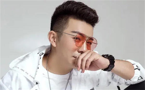 舞帝利哥个人资料(告诉你舞帝利哥是干什么的)