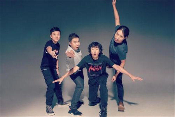 GALA乐队资料介绍(有人说是靠破音成功出圈的乐队)