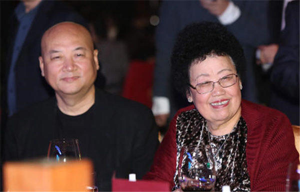 女富豪陈丽华发家史(听说是慈禧后代所以能住颐和园)