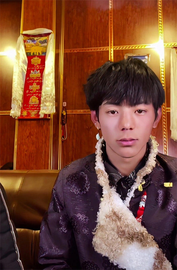 藏族帅哥丁真为什么火了(这年头莫名其妙就火了)很多人搞不懂