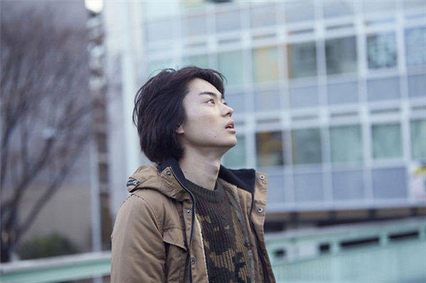 菅田将晖个人资料详细介绍(小松菜奈和他的事不重要),他的努力值得我们学习