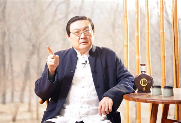 怎么评价老梁梁宏达?没想到还有骂他的
