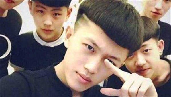 牌牌琦为什么被全网封？一个主播不小心暴露真实原因