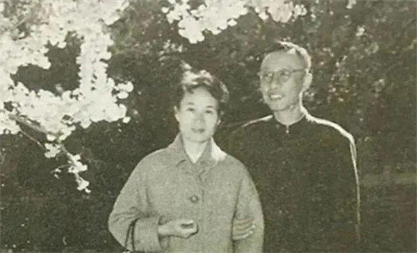 溥仪的五个老婆人生结局怎么样(都不好过是真的)