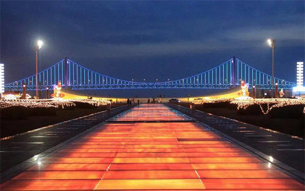 世界上最大的星海广场是哪个(竟然是大连的)