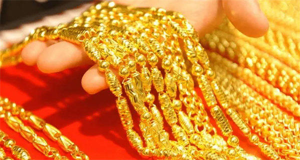沙金和黄金有什么区别(竟有人订婚买沙金)