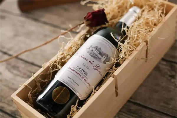 波尔多葡萄酒特点介绍(今年能喝到便宜的了)